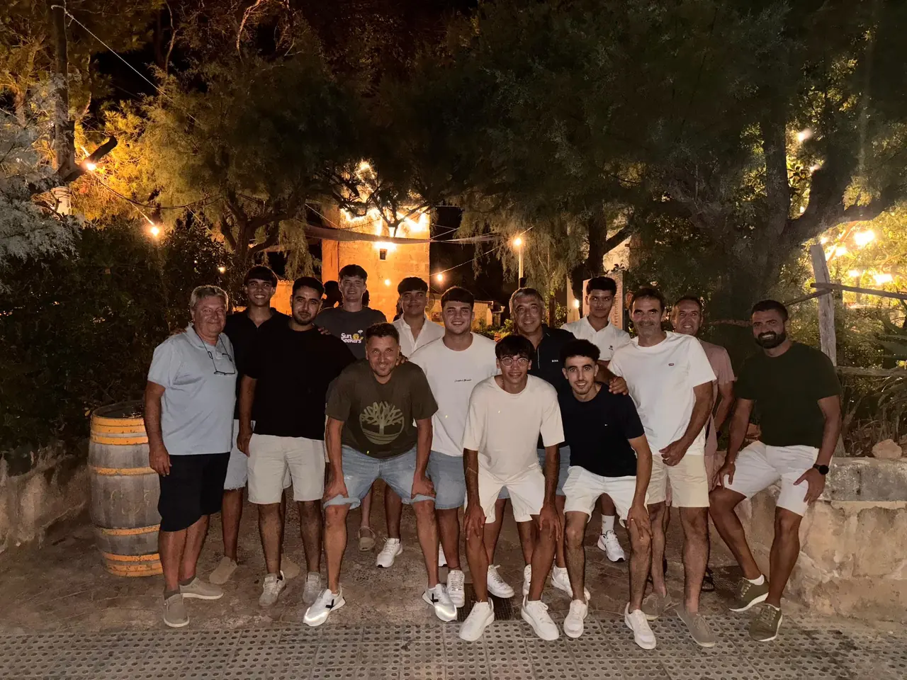 El equipo de Decal reunido al aire libre